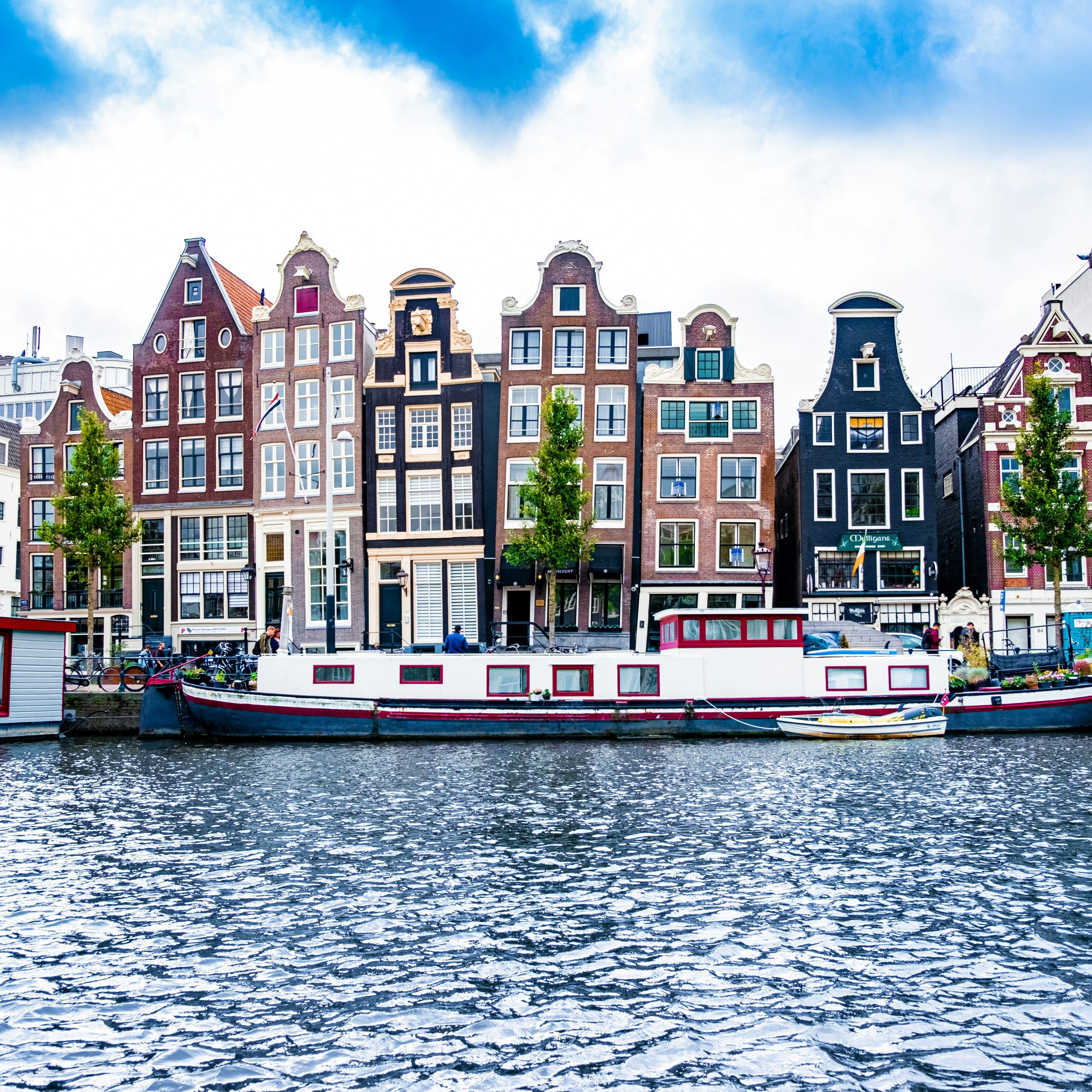 Lētas aviobiļetes uz Amsterdamu Nīderlandē