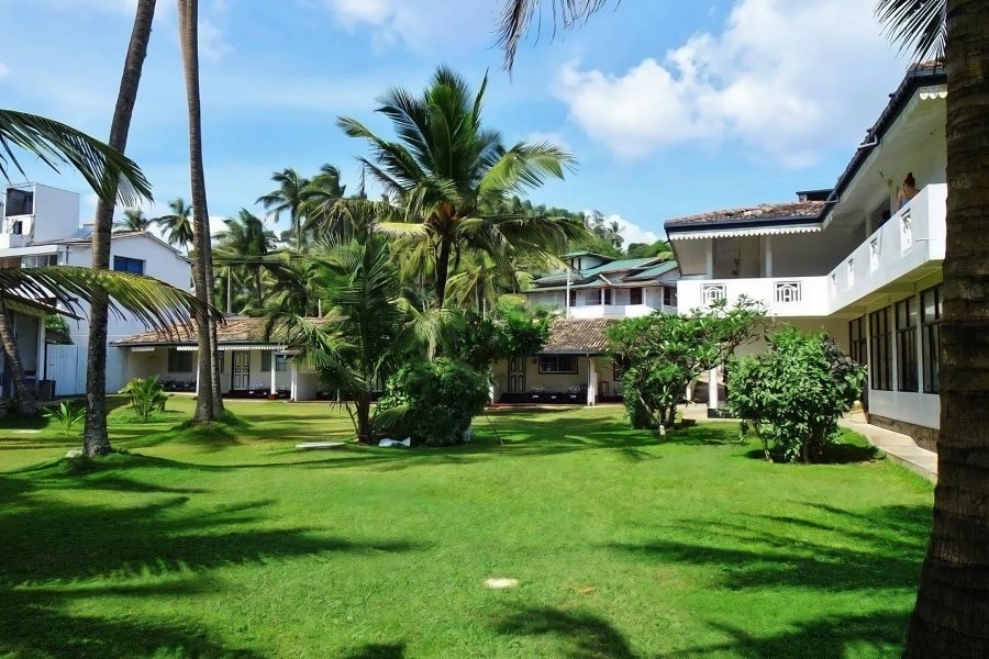 Giragala Village Hotel (3*) – Mirissa