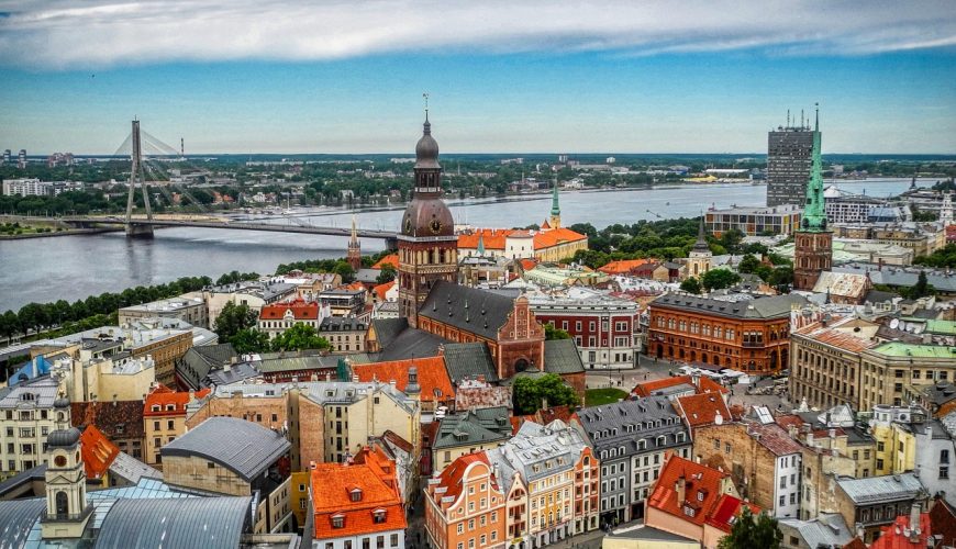 Aptauja: katrs ceturtais Latvijas iedzīvotāji šogad ceļojumiem atvēl vismaz 1000 eiro