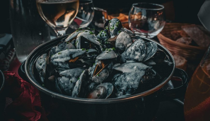 Rīgā atvēries jauns seafood bistro Fish Corner