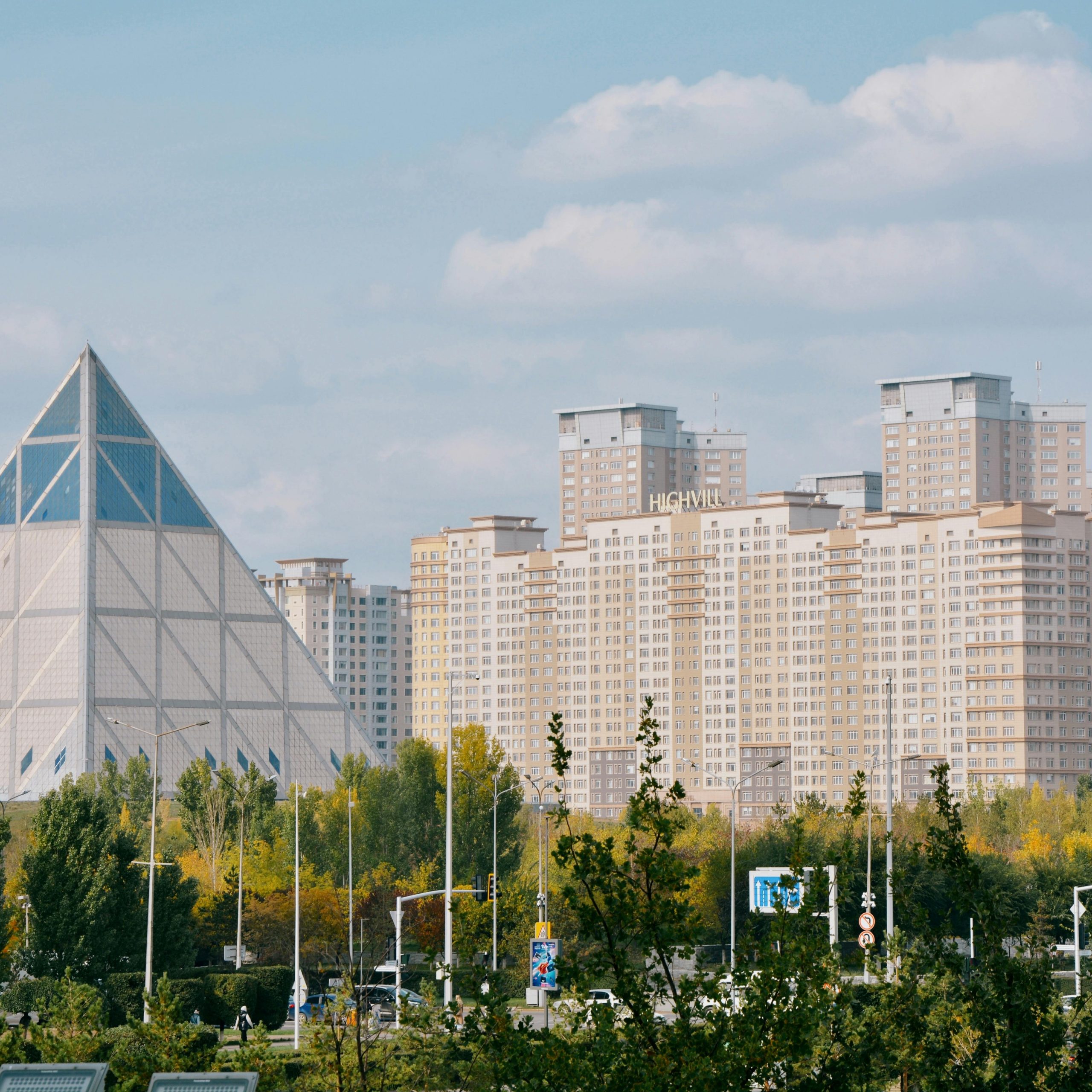 Lētas aviobiļetes no Rīgas uz Astanu Kazahstānā