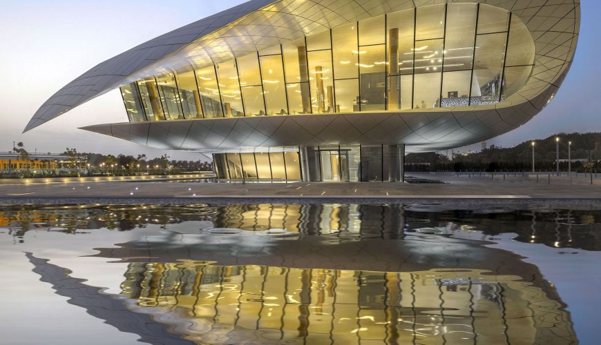 No lidojošiem taksometriem līdz eko ciematiem: ar ko vēl plāno pārsteigt Dubaija 2026. gadā