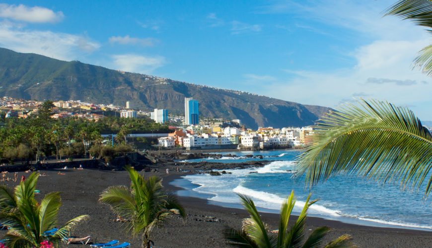 Kāpēc Tenerife ir kļuvusi par Eiropas populārāko pārziemošanas galamērķi: saruna ar latvieti kas Tenerifē aizvada jau trešo ziemu