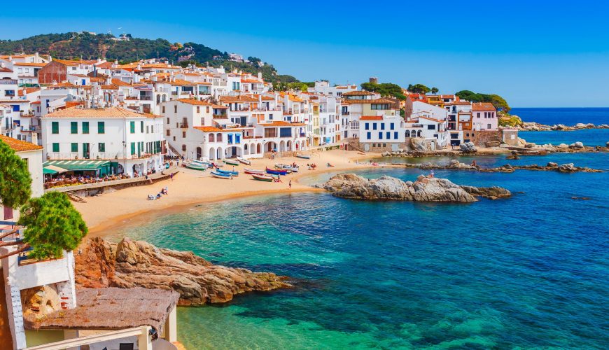 Ceļojums uz Barselonu: pilsēta pludmale un dzīves baudīšana