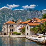 Melnkalnes kontrasti: kurp doties pēc miera un kurp pēc dzīvīgas enerģijas