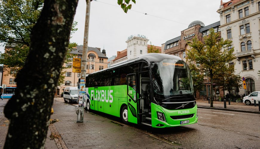FlixBus: palielinās ceļošana starpsezonā – no Latvijas visbiežāk dodas uz Tallinu Pērnavu un Varšavu